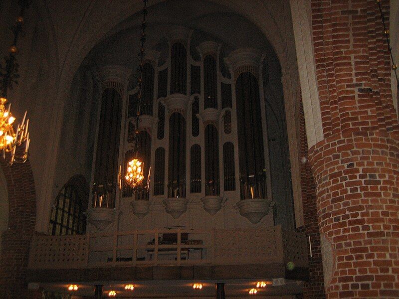 File:St-nikolai-orgel-1.JPG