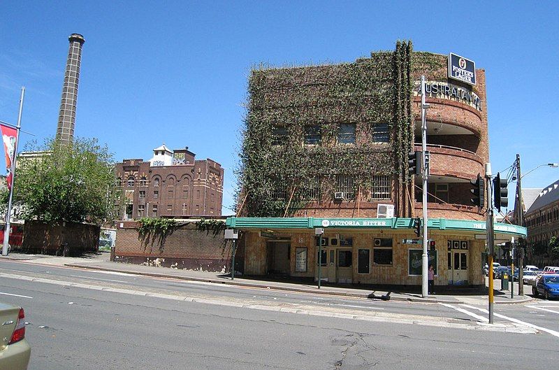 File:The Abercrombie Hotel.jpg