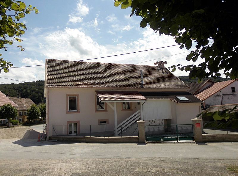 File:Villars-lès-Blamont, Mairie.jpg