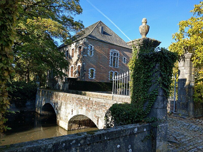 File:Waldenburg Schloss (2).jpg