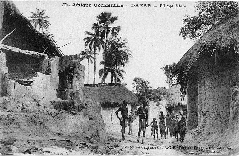 File:AOF-Village diola.JPG