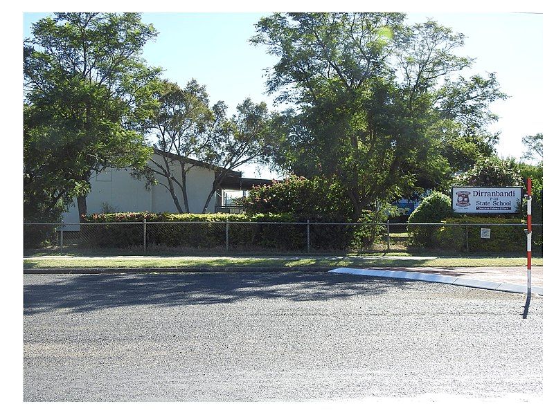 File:AU-Qld-Dirranbandi-state school-2021.jpg