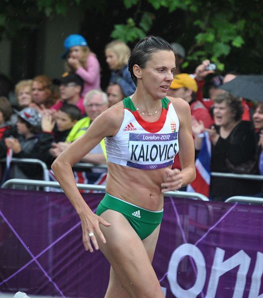 File:Anikó Kálovics 2012.JPG