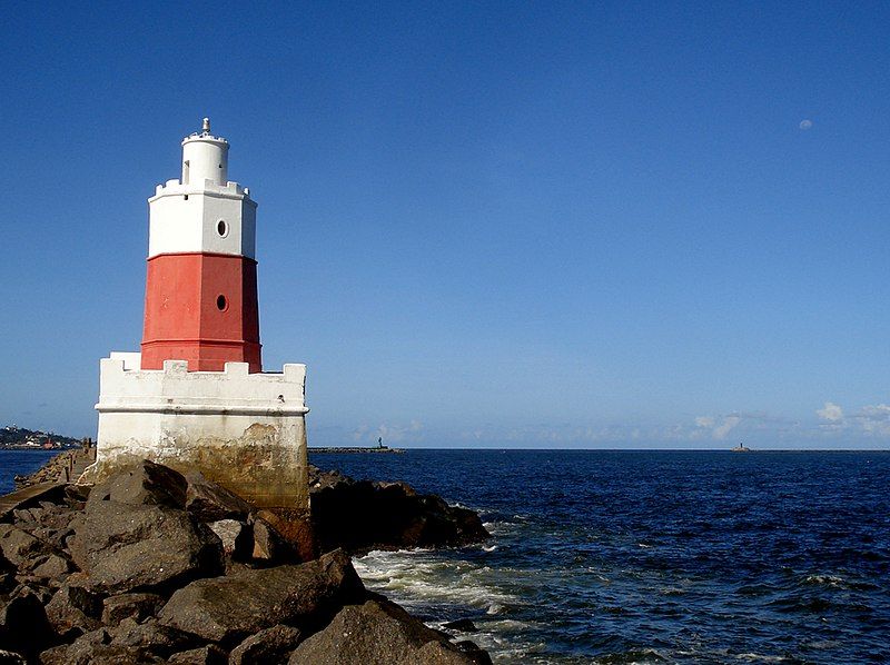 File:Farol de Recife.jpg