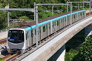 A 2000 series train in service