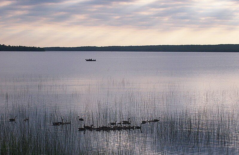 File:Steamboat Lake MN.jpg