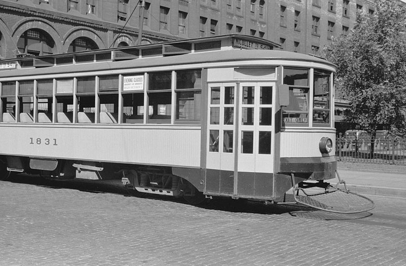 File:Streetcar-Minneapolis-1939.jpg