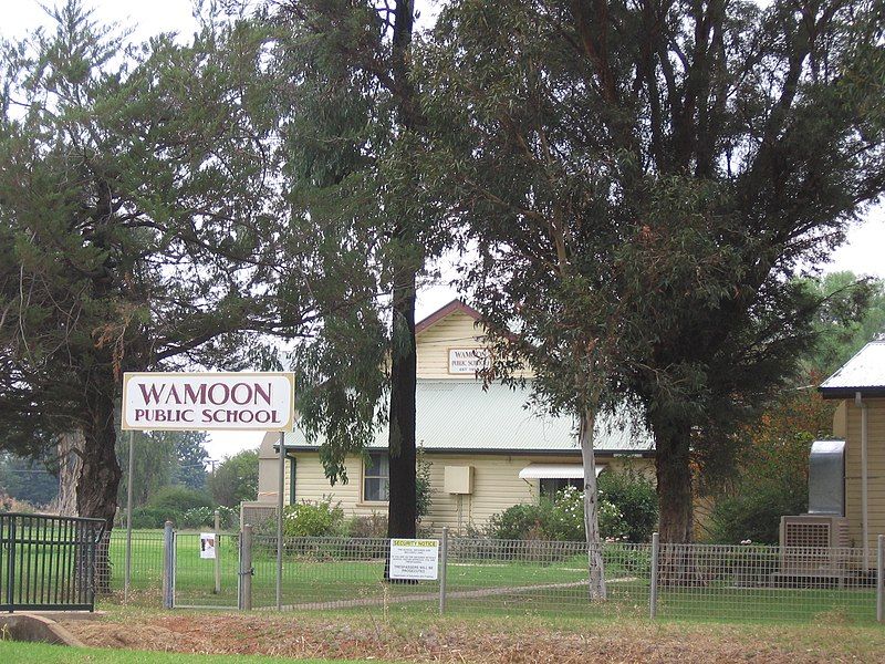 File:WamoonSchool.JPG