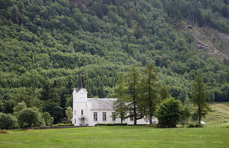 File:Øksendal kirke 2018.jpg