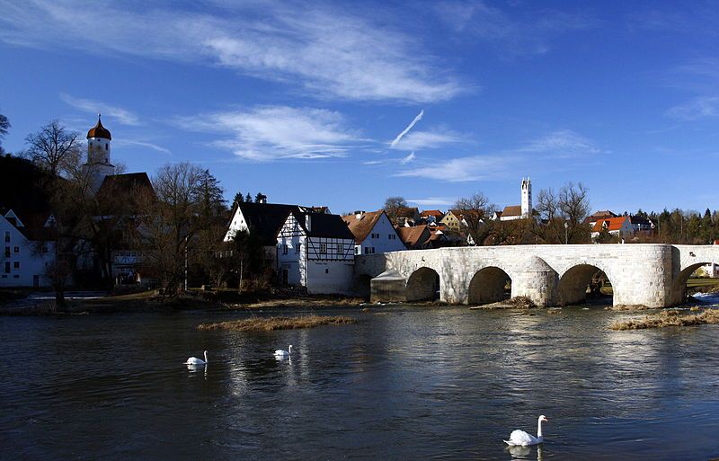 File:Altstadt Harburg (Schwaben).JPG