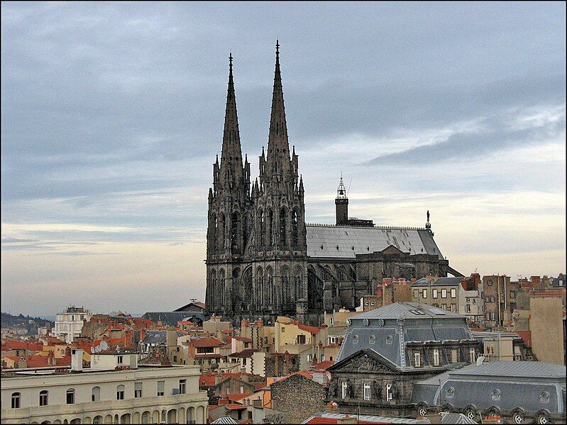 File:Clermont-Ferrand-Cathedral-0016.jpg