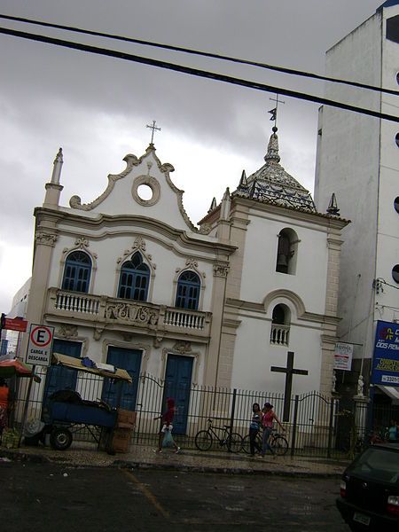 File:Feiradesantanaigreja.JPG