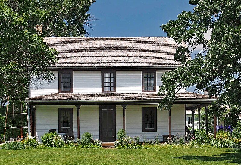 File:Gibbs Farmhouse.jpg