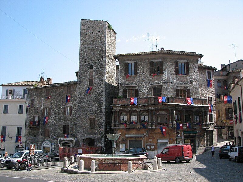 File:Narnipiazza.JPG