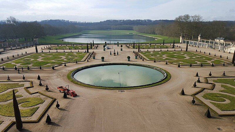 File:Orangerie at Versailles.jpg