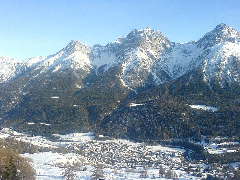 File:Scuol1.JPG