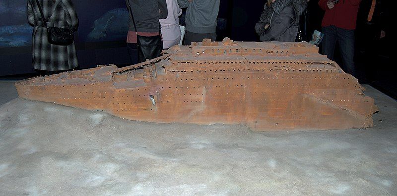 File:Titanic wreck model.jpg