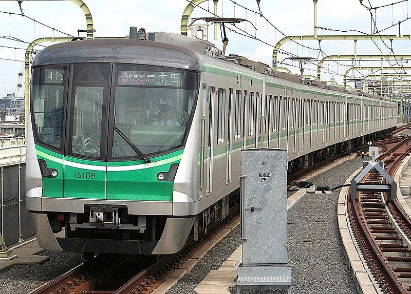 File:Tokyo-metro 16108.jpg