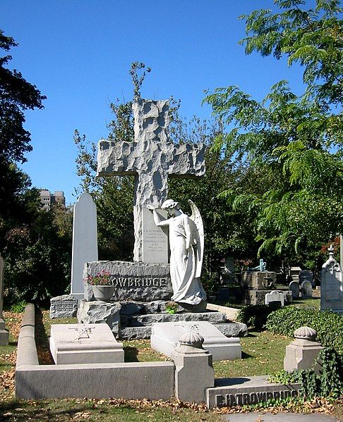 File:Yale cemetery-Trowbridge.jpg