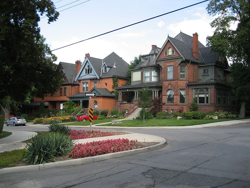 File:Aberdeen Avenue Neighbourhood.JPG