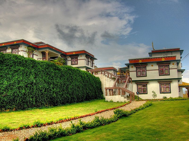 File:Amitabh Monastery, Nepal.jpg