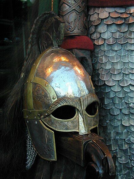 File:Casco de Rohirrim.jpg