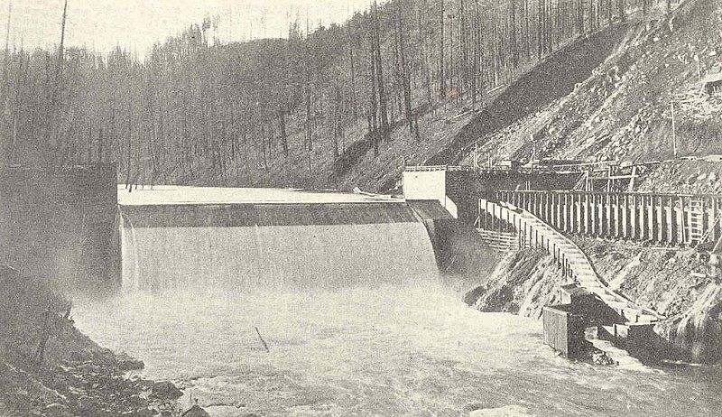 File:Cazadero dam, Oregon.jpg