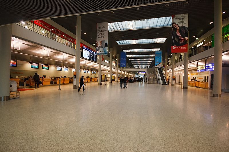 File:Flughafen MS-OS (10563255044).jpg