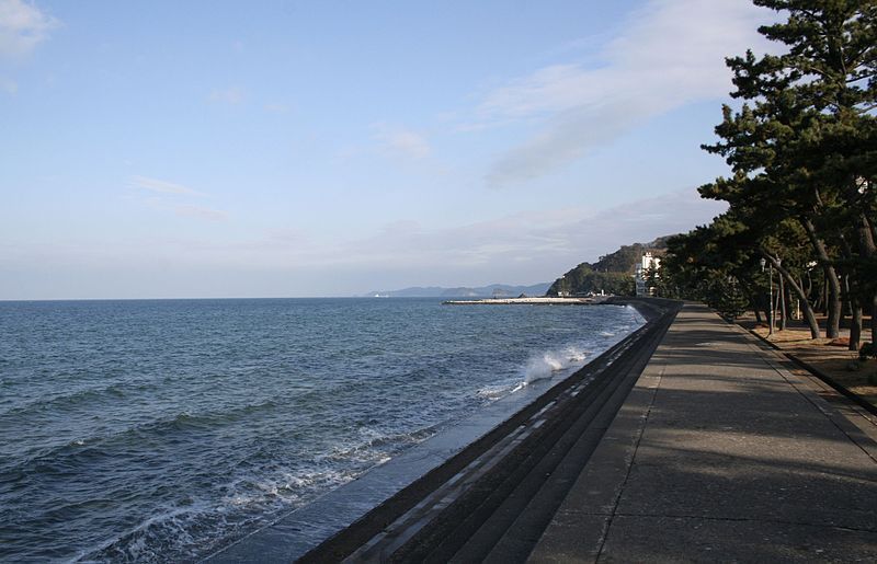 File:Futami coastline.jpg