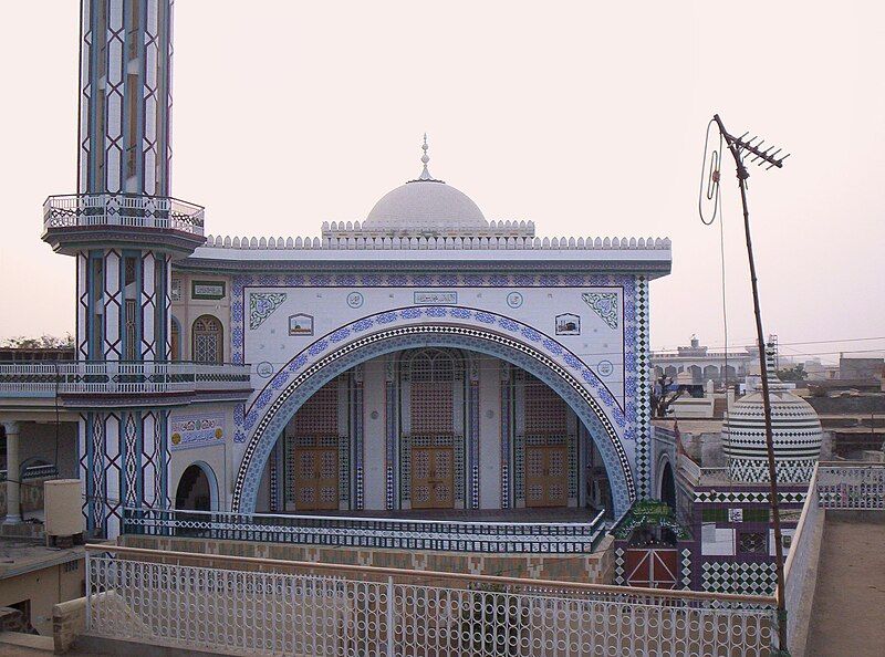 File:Gharmala - Mosque.jpg