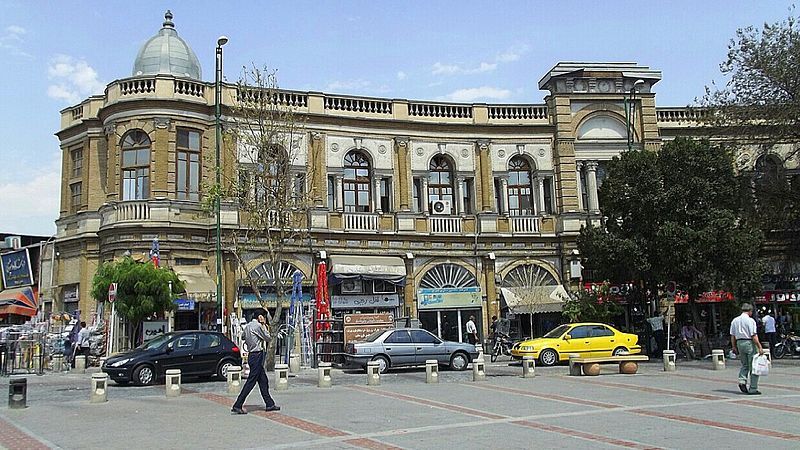 File:Hassan Abad square.jpg