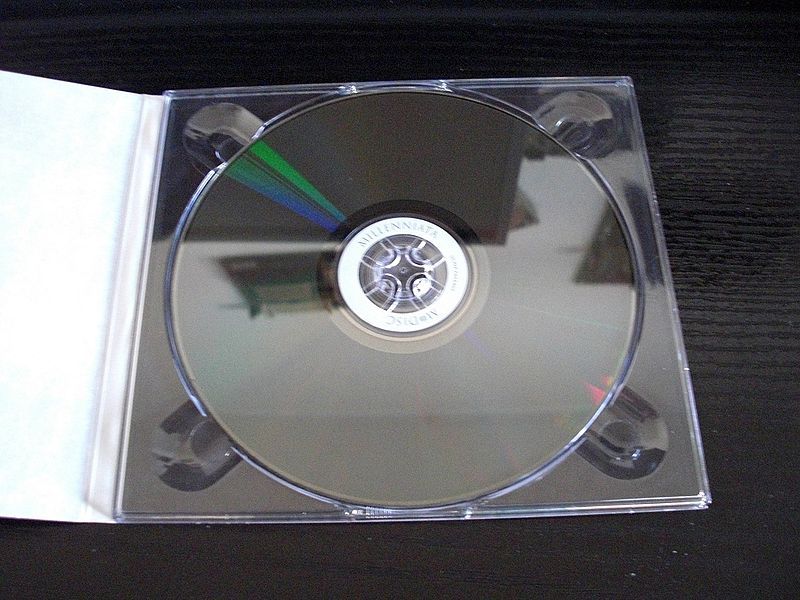 File:M-disc-02.jpg