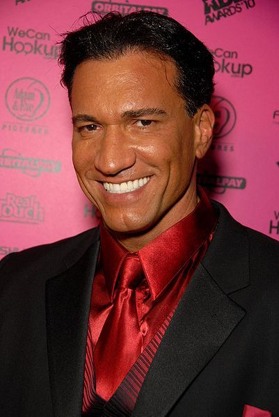 File:Marco Banderas 2010.jpg