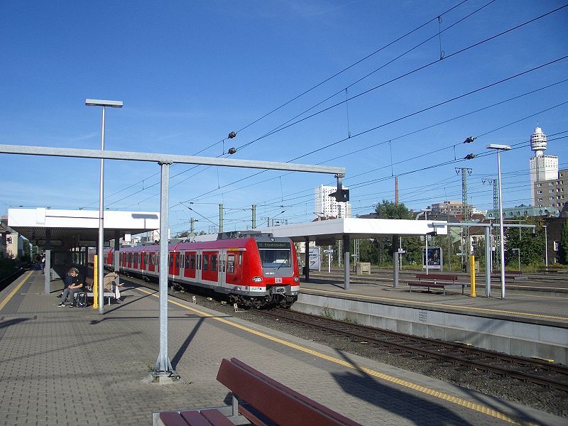 File:Mk Frankfurt Südbahnhof-2.jpg