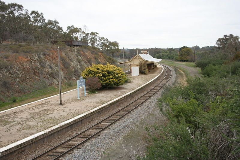 File:New Binalong station.jpg