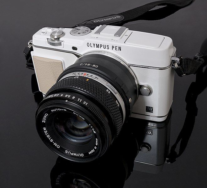 File:Olympus E-P5.jpg