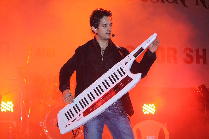 File:Raghavperforming.jpg