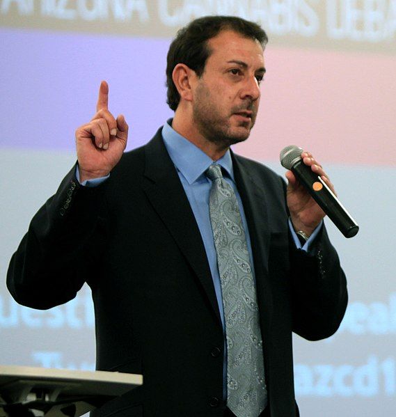 File:SethLeibsohn.150429 (cropped).jpg