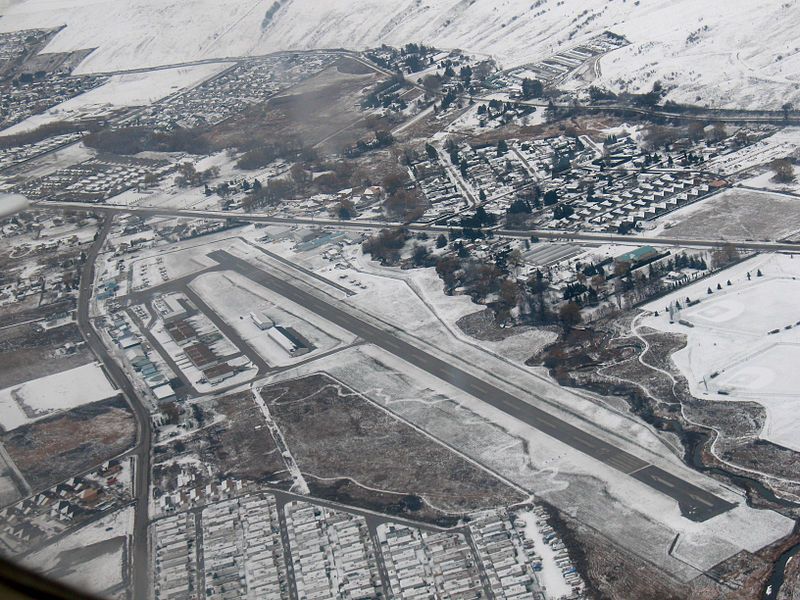 File:Vernon Airport.jpg