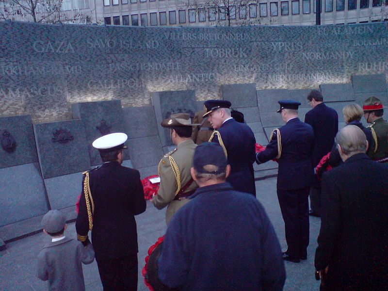 File:Anzacday08-1-.JPG