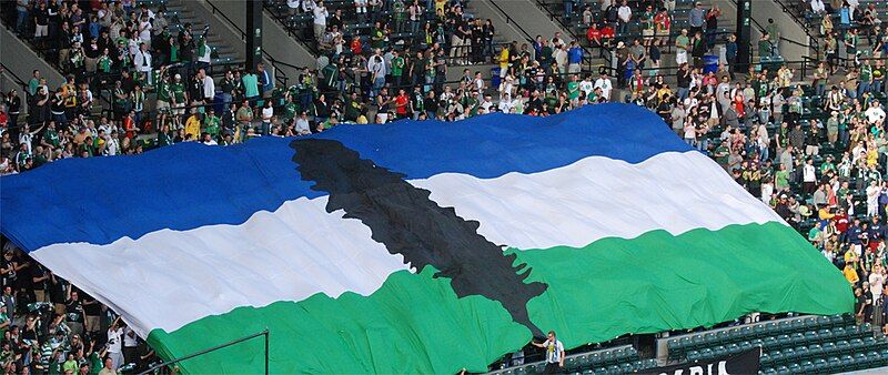 File:Cascadiasoccerflag.jpg