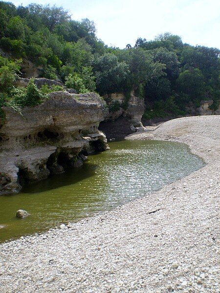 File:Cibolo Creek Cavern.jpg