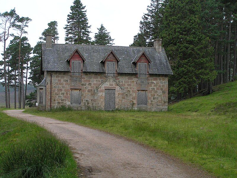 File:Derrylodge 01.jpg