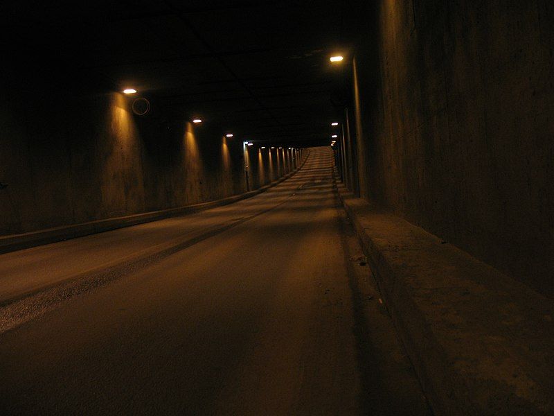 File:Kanonerskiy tunnel.jpg