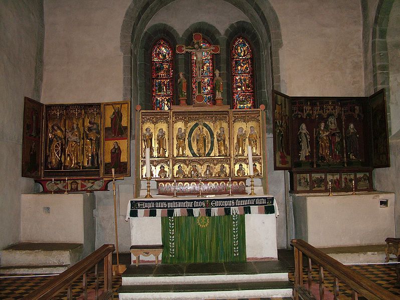 File:Kirche Trondenes Altar.jpg