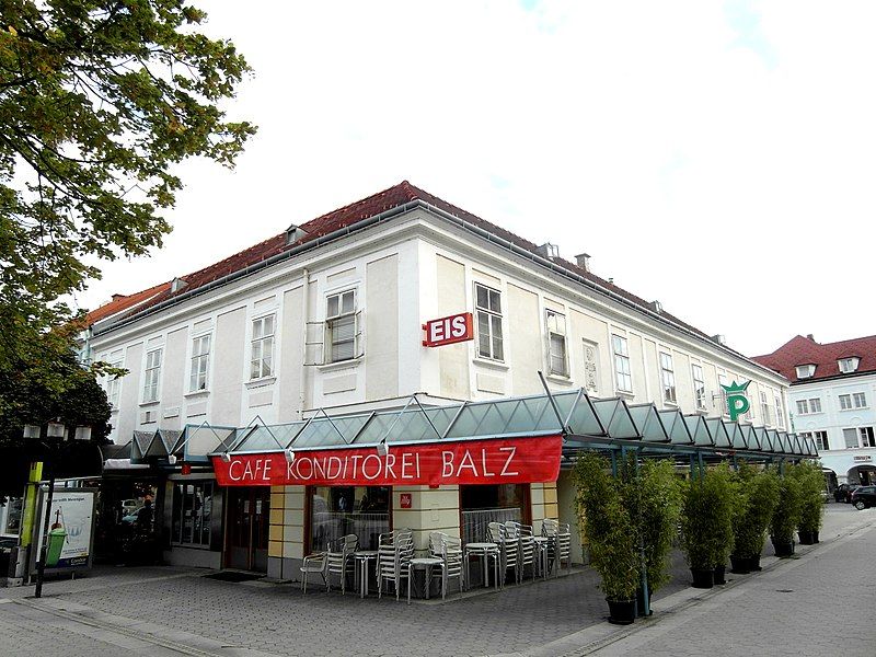 File:Korneuburg-Hauptplatz1.jpg