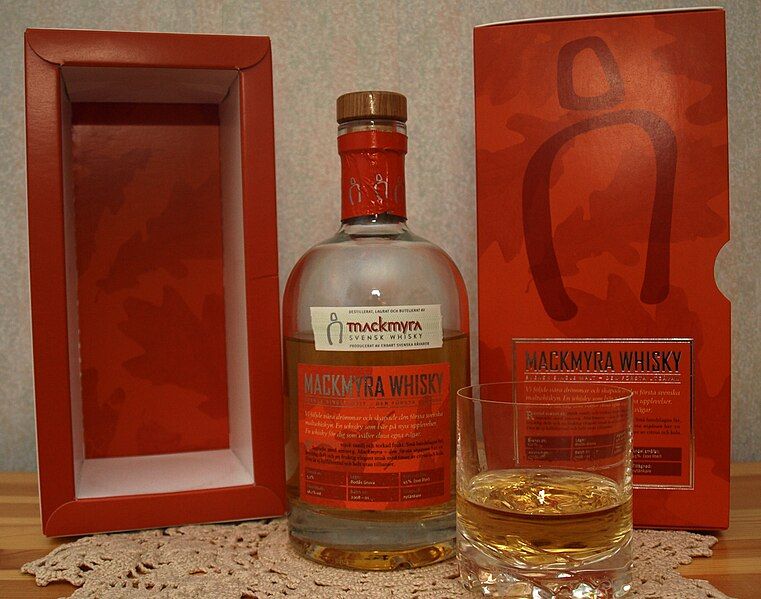 File:Mackmyra box.jpg