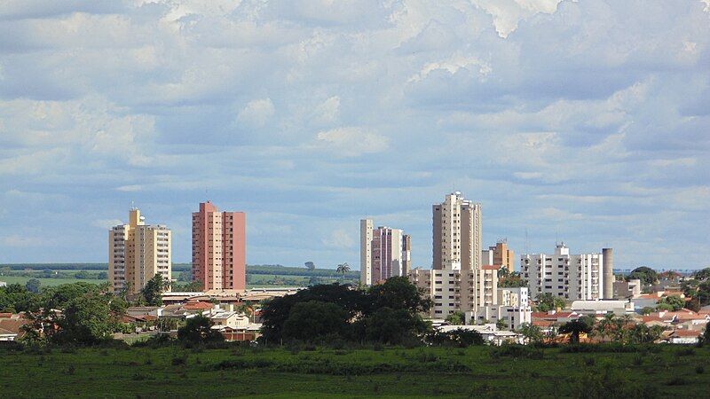 File:Olímpia, SP.jpg