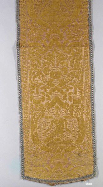 File:Orphrey MET DP16326.jpg