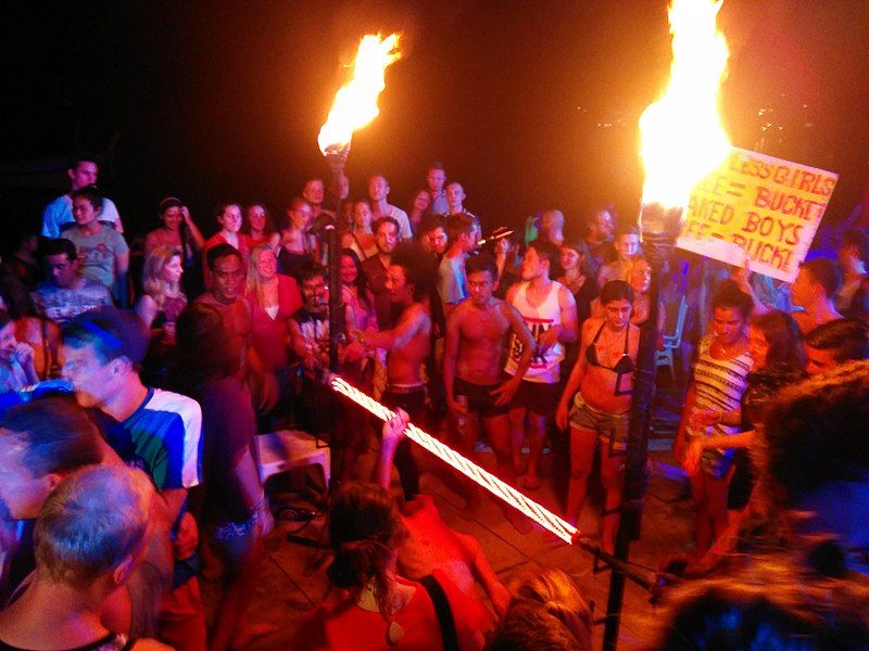 File:Phi Phi party.jpg